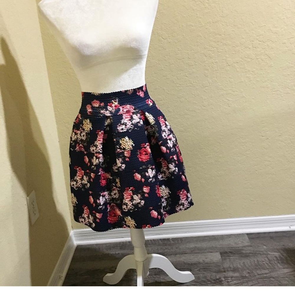 Cute navy Bell shaped mini by Xhiliration - Picture 2 of 2